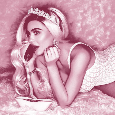 Scream Queen on screen.